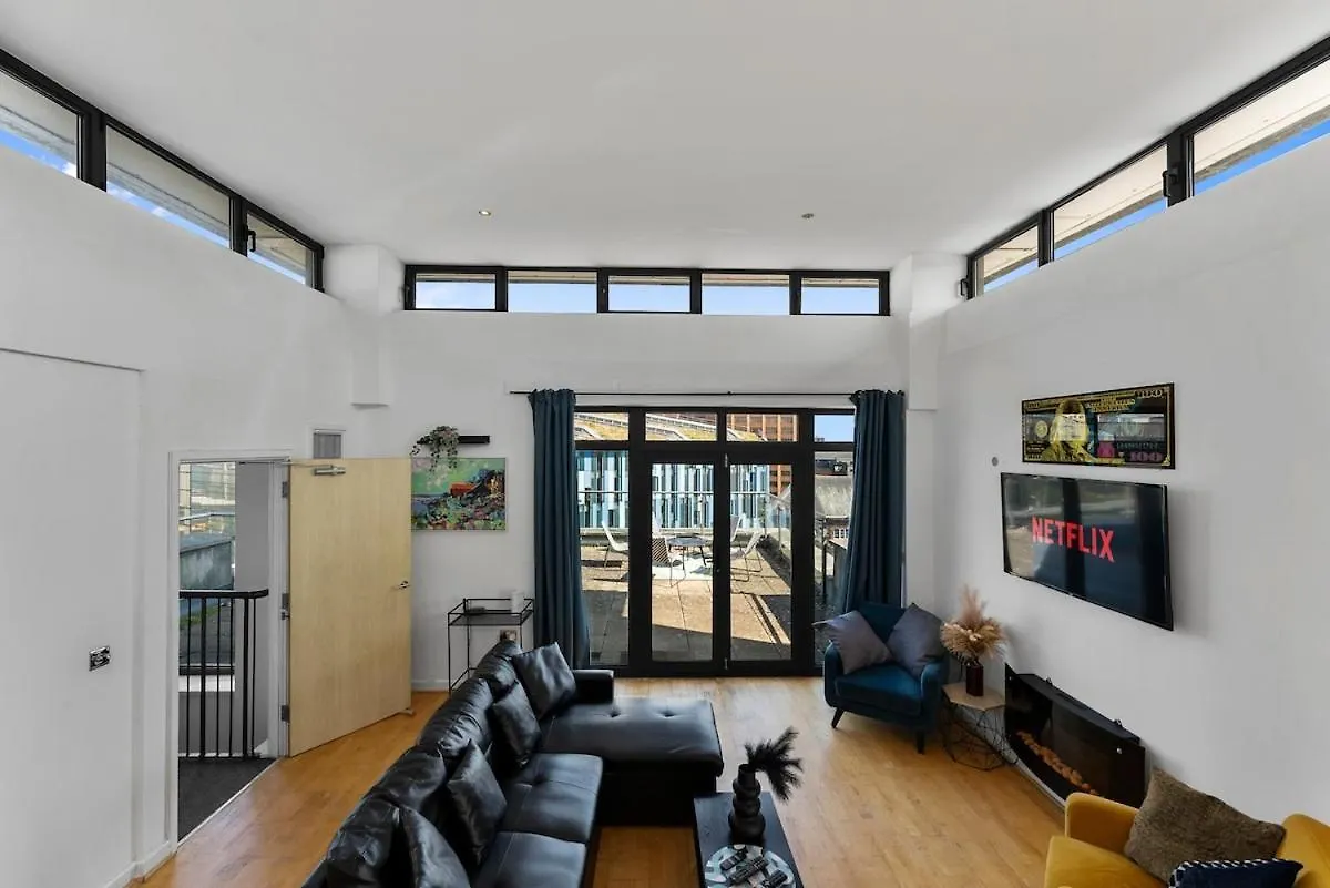 Apartment Central Cardiff Penthouse - Private Rooftop