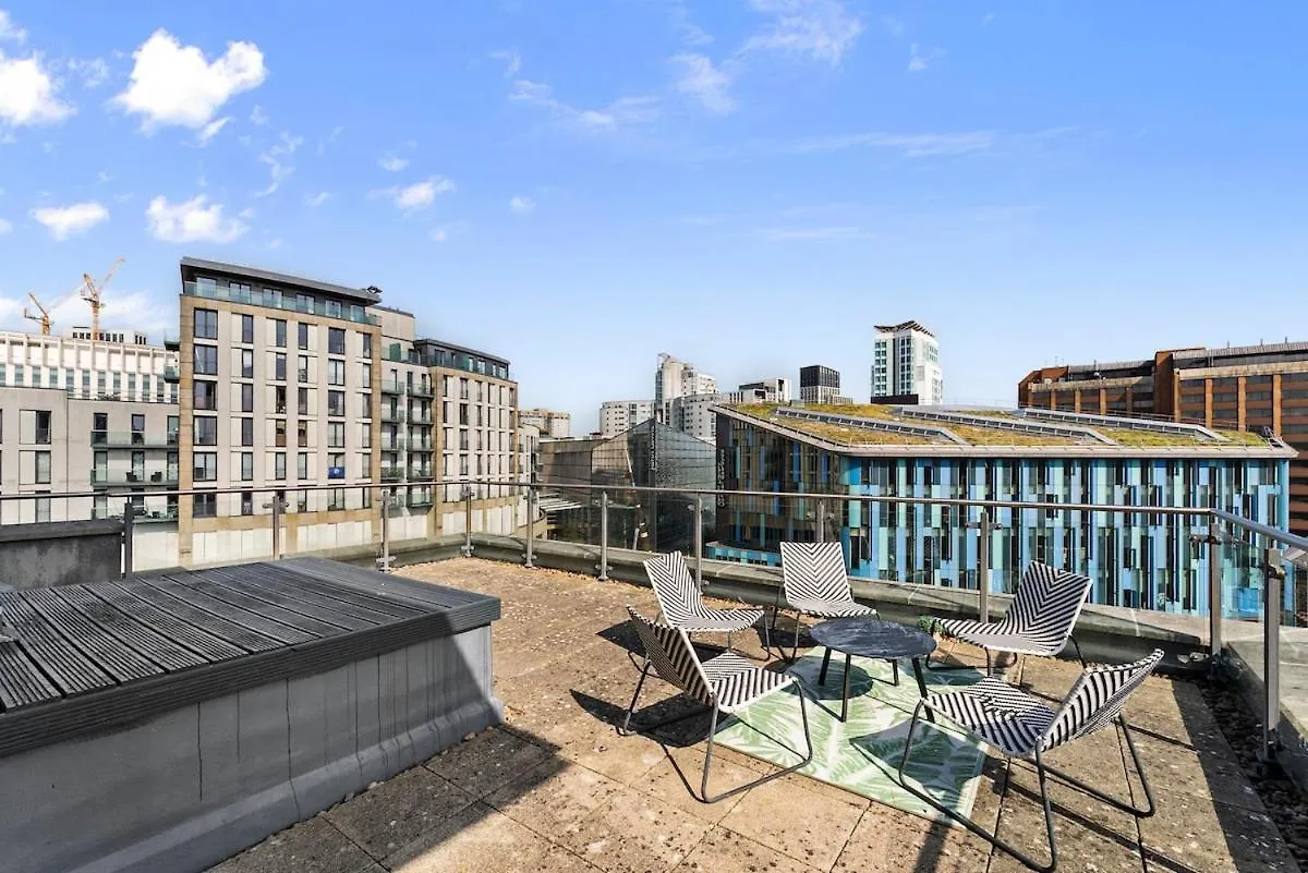 Central Cardiff Penthouse - Private Rooftop