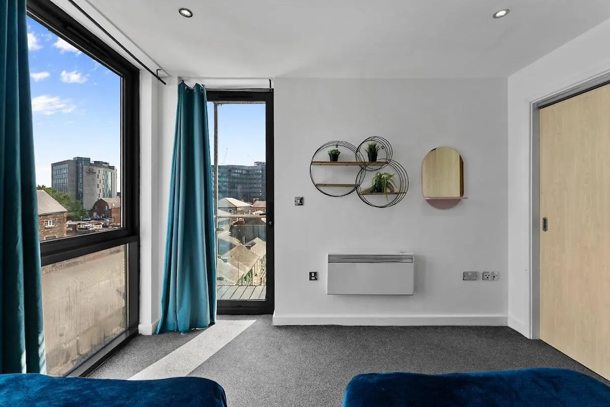 Central Cardiff Penthouse - Private Rooftop Apartment