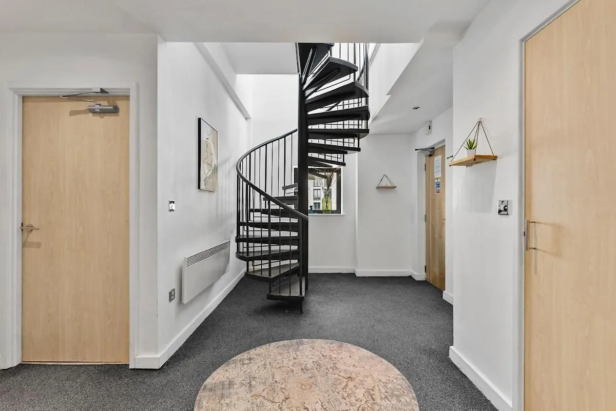 Central Cardiff Penthouse - Private Rooftop Großbritannien